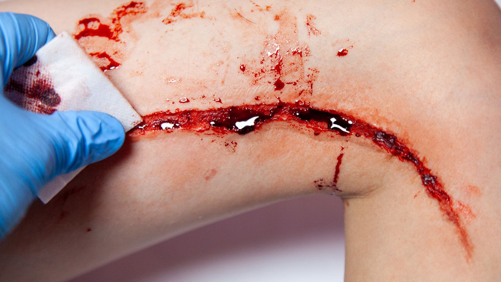 Moulage wound creation technique